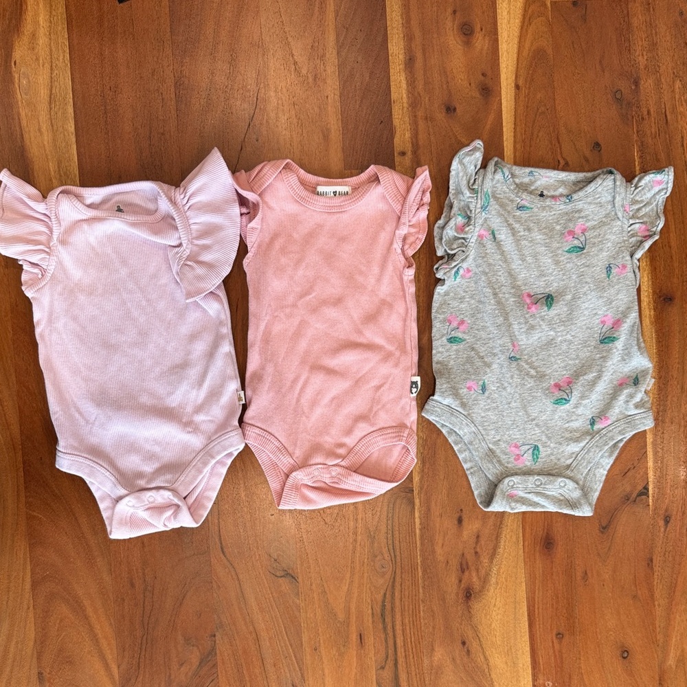 Pink and Gray Ruffled Kids One‎ Pieces Set
